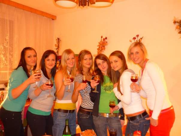 Tak to jsou moje holky :) neměnila bych. nikdy se nenudíme..